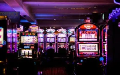 Guía completa para jugar tragamonedas con cabeza fría: cómo fijar límites, elegir máquinas que paguen mejor y aumentar tus opciones sin arriesgar de más